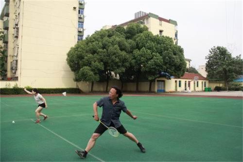 http://s.yun12.cn/lzdrxx/images/wt0tkgu2oh120200506145054.jpg