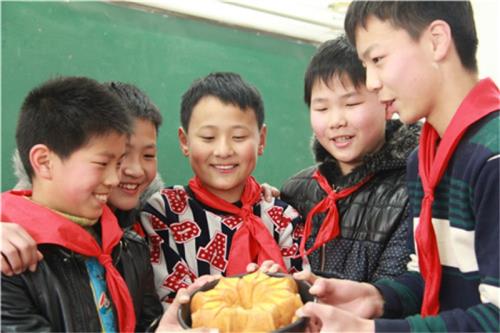 http://s.yun12.cn/lzdrxx/images/2u0obpq45yz20200506145030.jpg